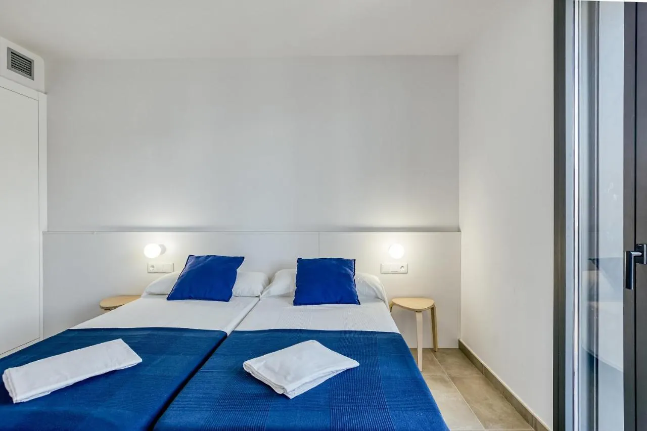 Murtra Apartment Roses